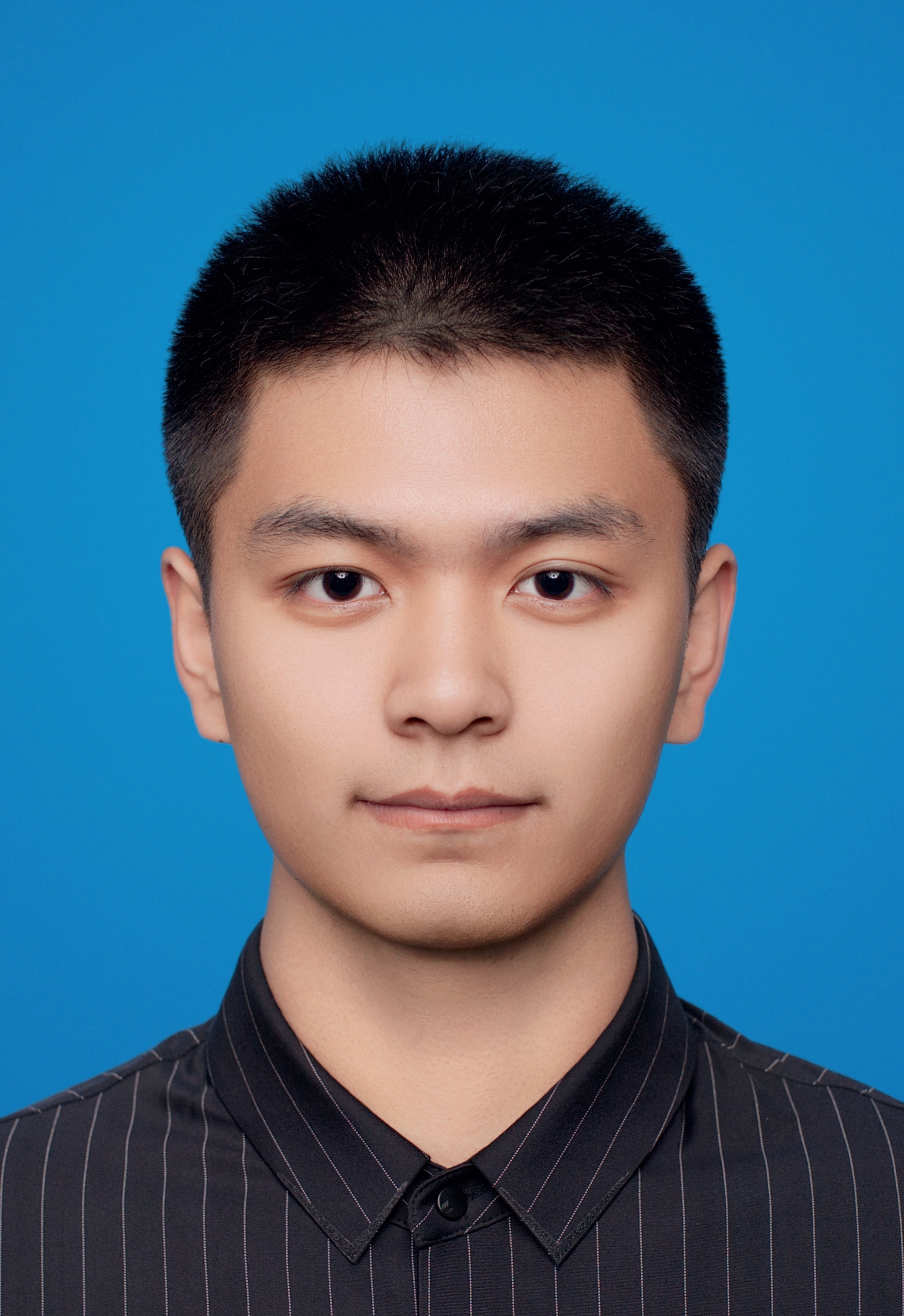 李世豪